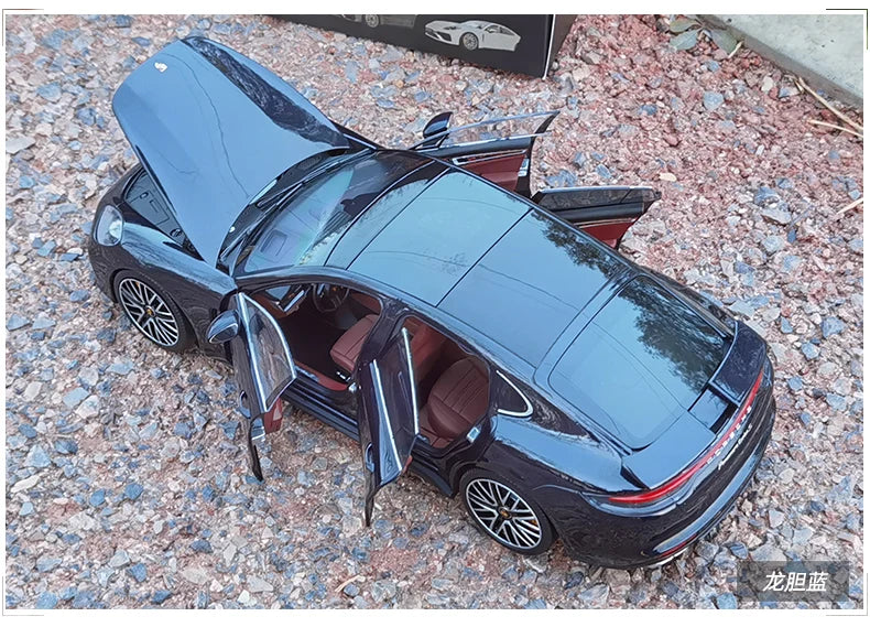 1:18 Porsche Panamera