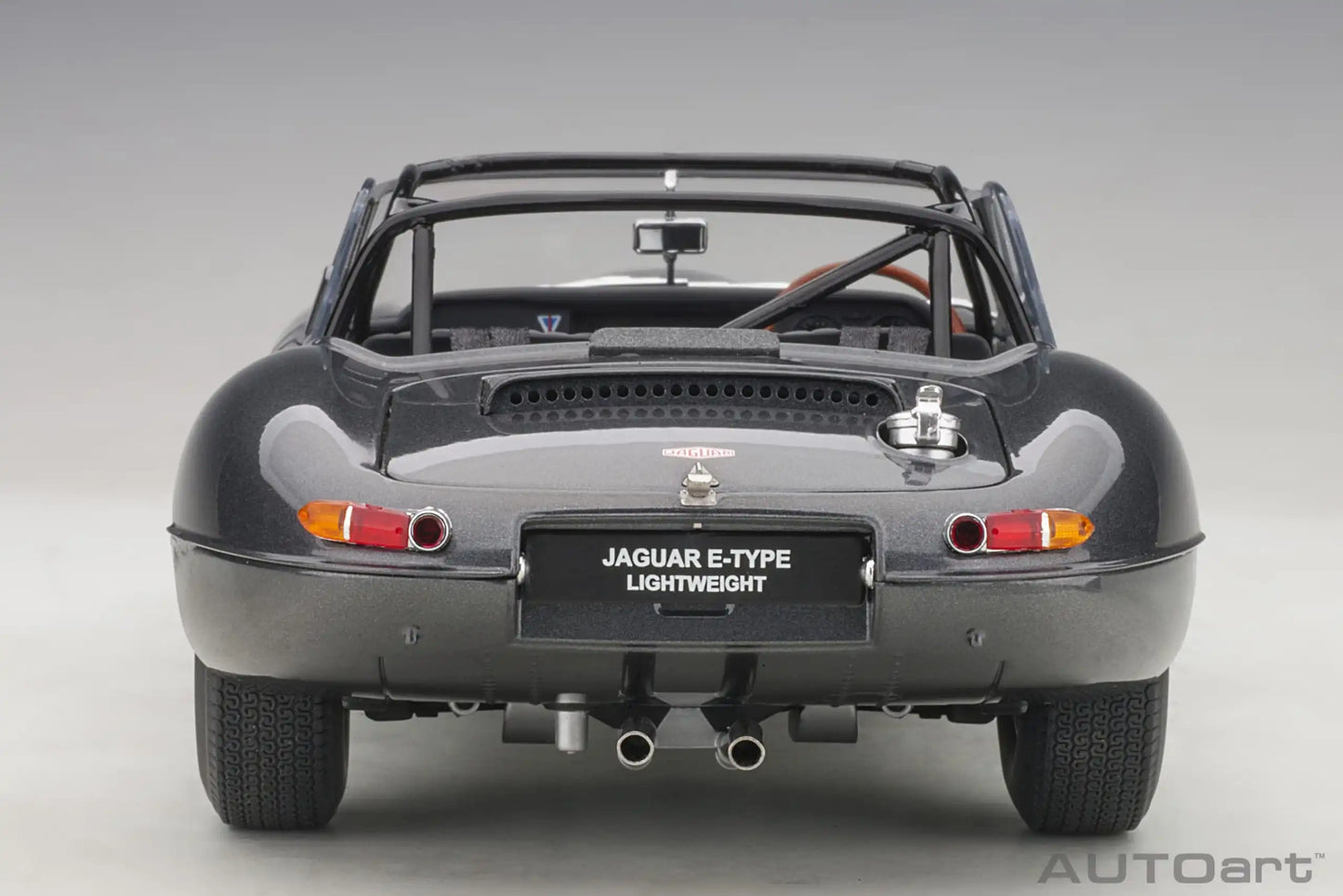 1:18 Jaguar Lightweight E-Type