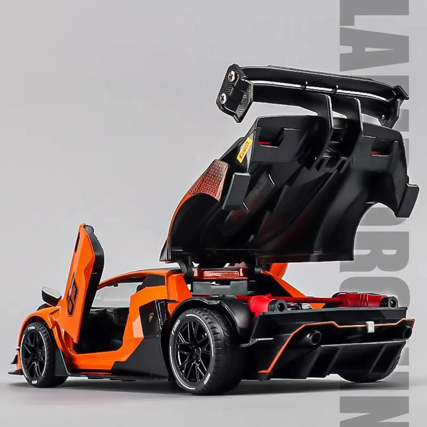 1:24 Lamborghini SCV12