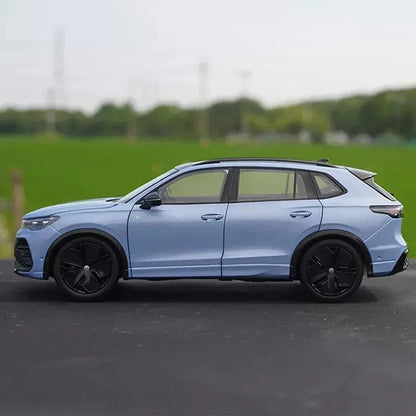 1:18 Volkswagen Tiguan L Pro