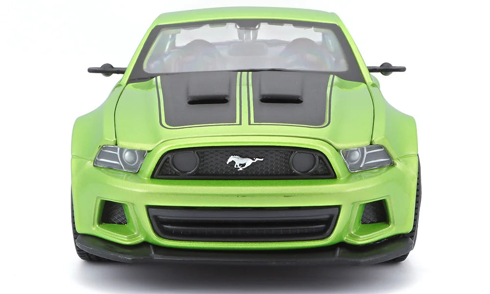 1:24 2014 Ford Mustang Street Racer