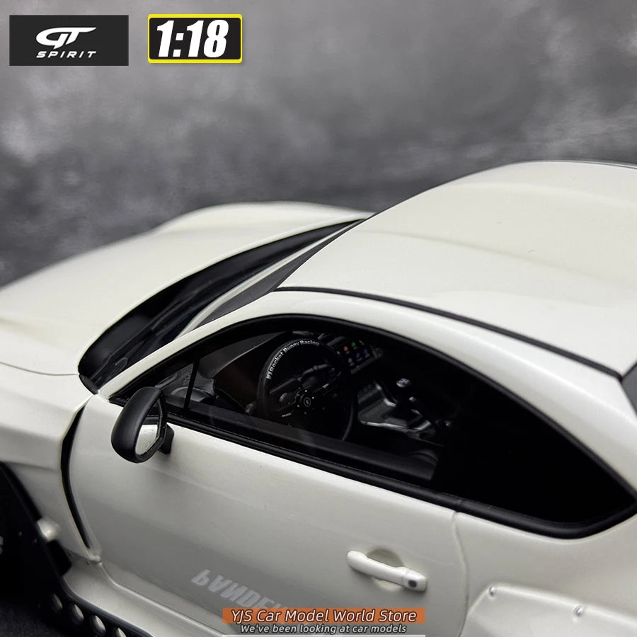 1:18 Toyota GR86