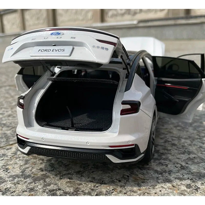 1:18 Ford EVOS 2022