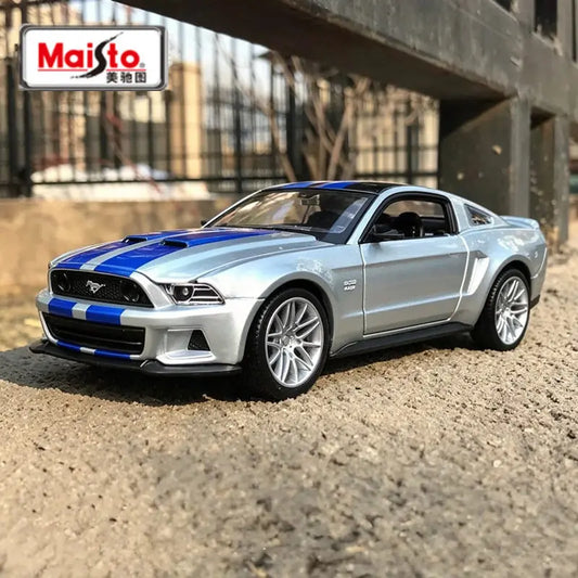 1:24 Ford Mustang Street Racer 2014