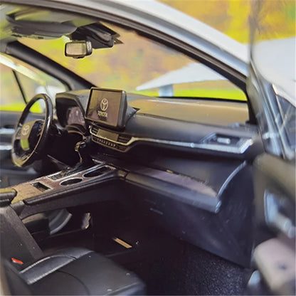 1:18 Toyota Sienna MPV