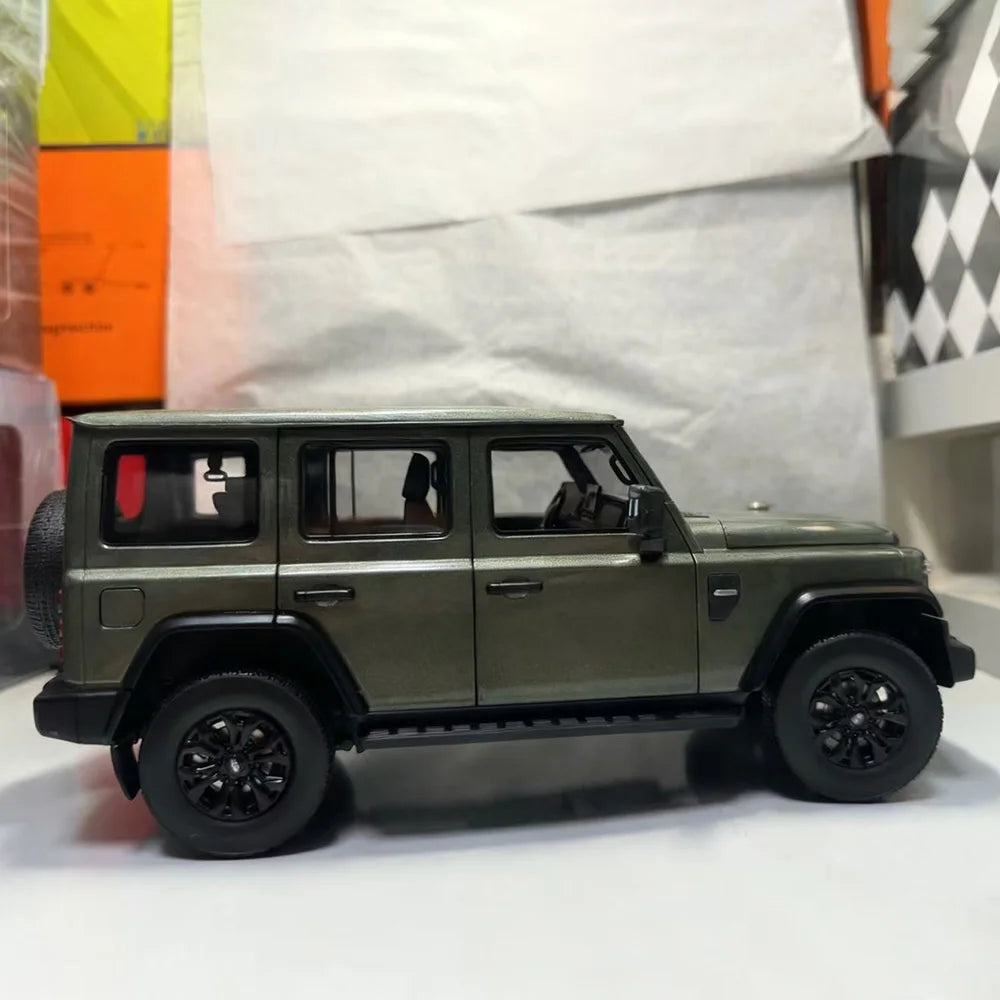 1:18 BAIC 212 (BJ212)