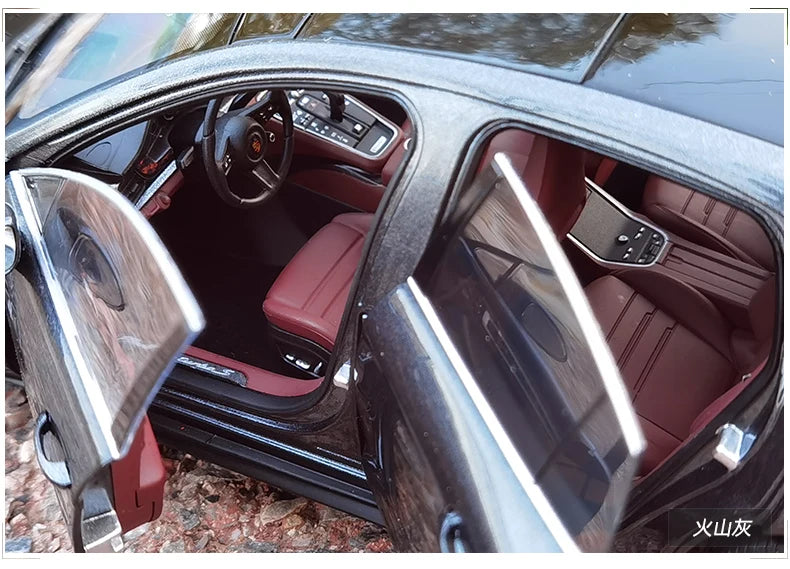 1:18 Porsche Panamera