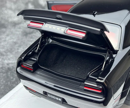 1:18 Dodge SRT SUPER STOCK 2023