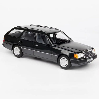 1:18  Mercedes-Benz  300 D T-Modell 1990