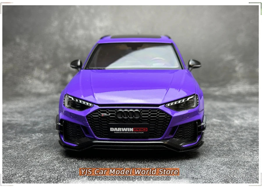 1:18 Audi RS4