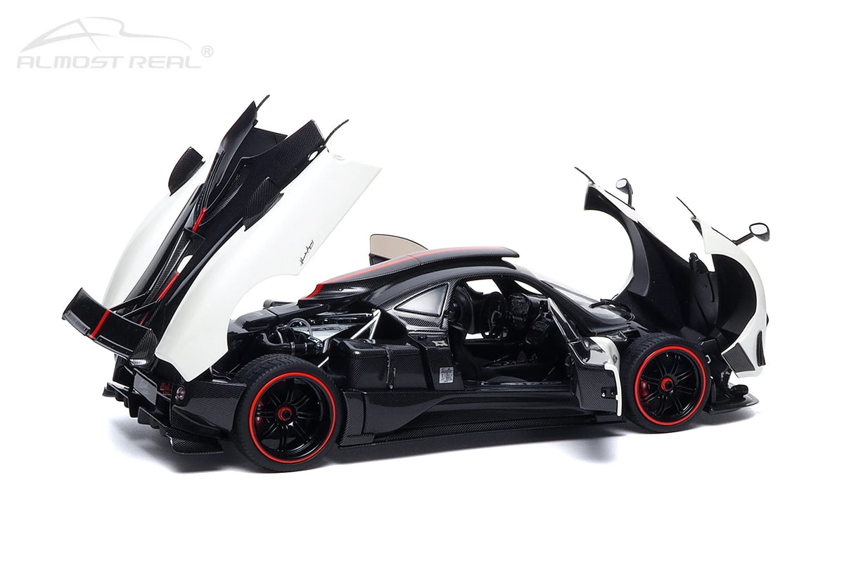 1:18  Pagani Zonda Cinque Coupe  2009