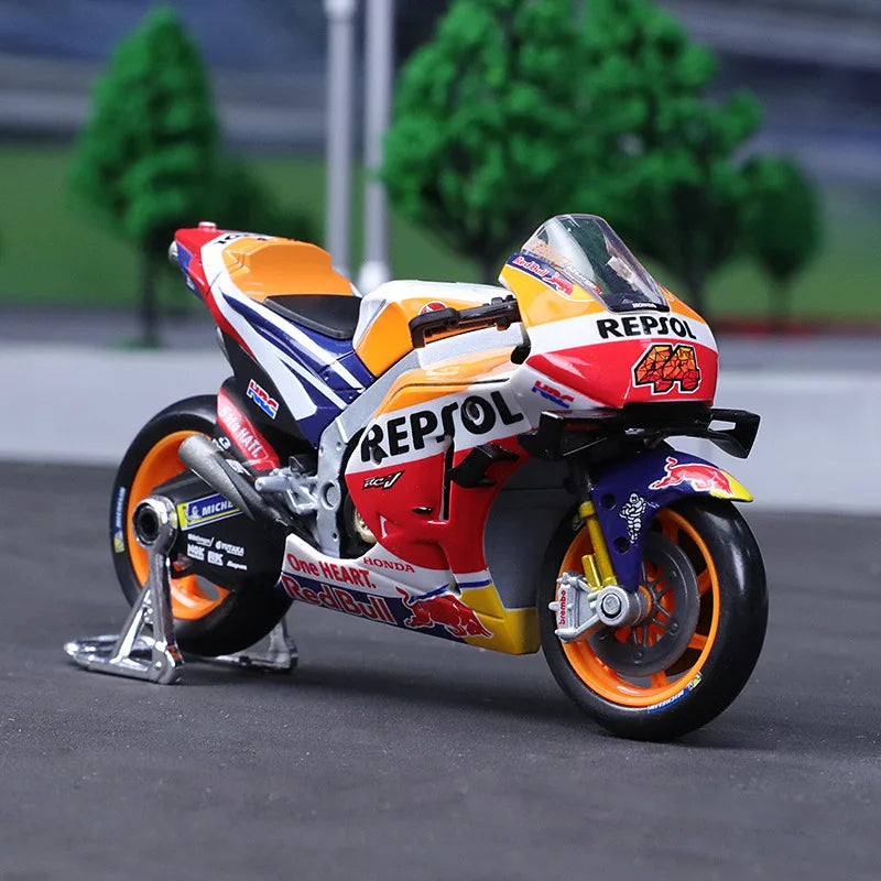 1:18 Ducati Lenovo Team #43 #63 2021
