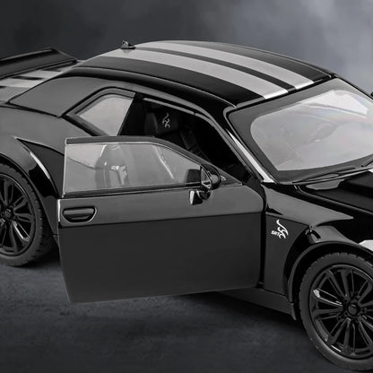 1:24 Dodge Challenger SRT Hellcat