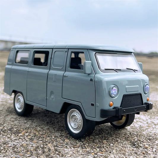 1:18 UAZ Travelers Bus Car
