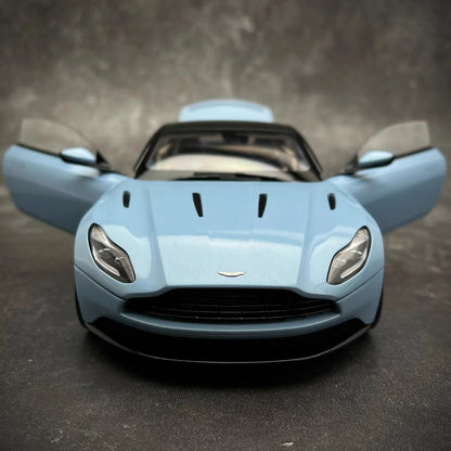 1:18 Aston Martin DB11
