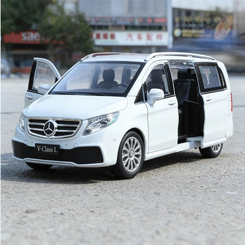 1:24 Mercedes-Benz V260