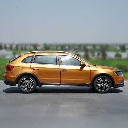 1:18 Volkswagen Cross Lavida 2016