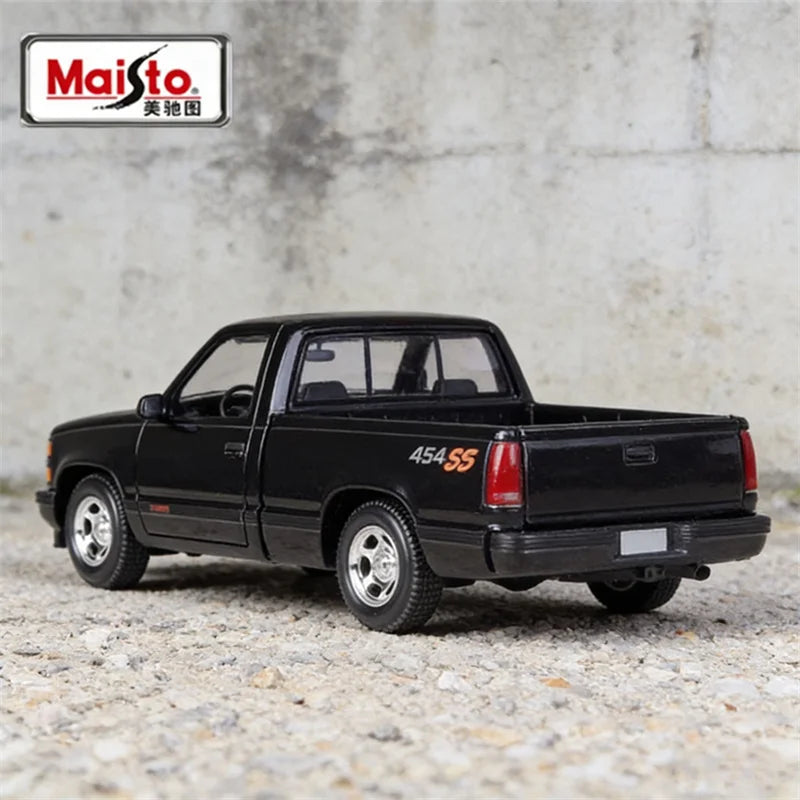 1:24 1993 Chevrolet 454 SS