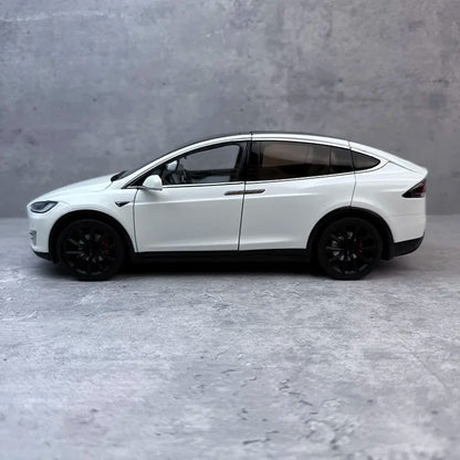 1:18 Tesla Model X