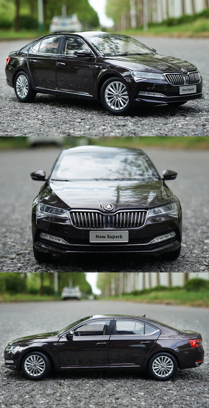 1:18 SKODA SUPERB
