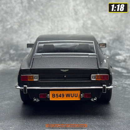 1:18 Aston Martin V8