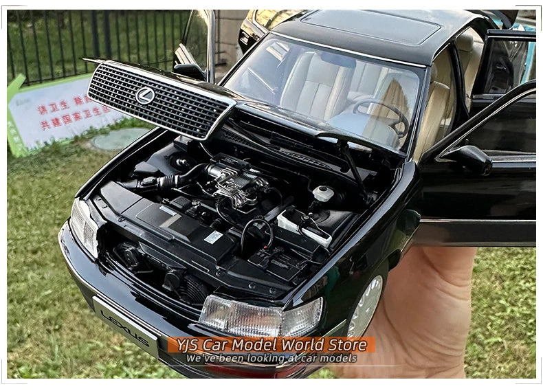 1:18 Lexus LS400