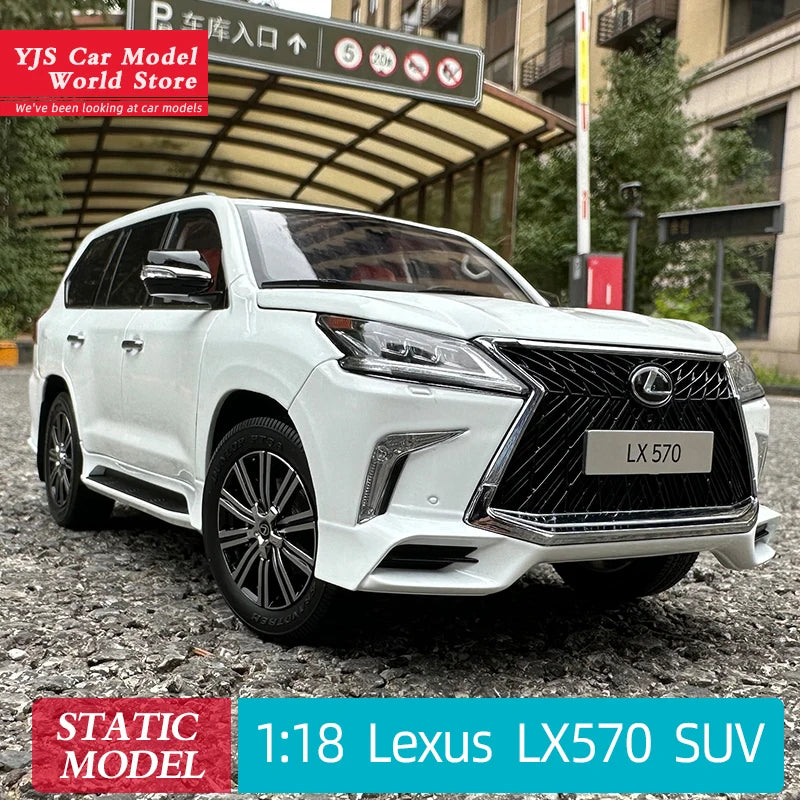 1:18 Lexus LX570