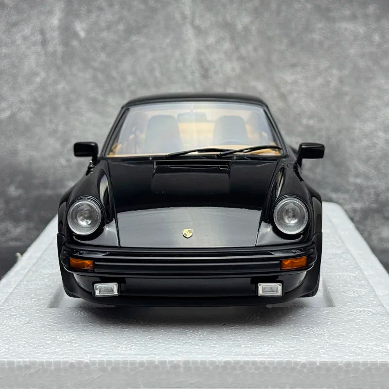 1:18 Porsche 911 Turbo 3.0 (930)