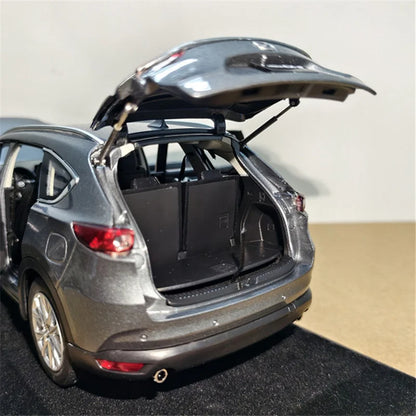 1:18 MAZDA CX8