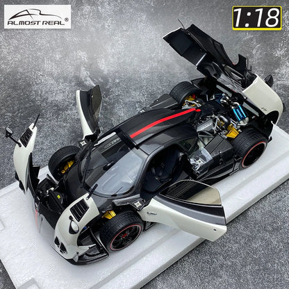 1:18 Pagani Zonda Cinque Coupe 2009