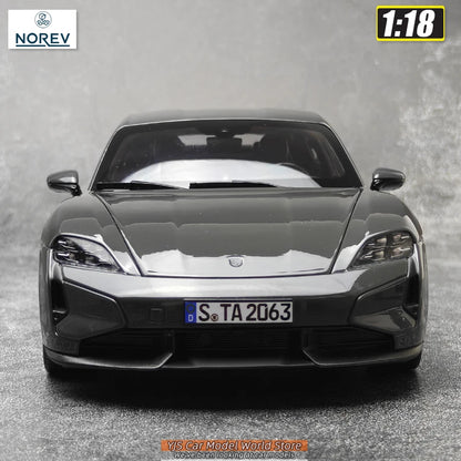 1:18 Porsche Taycan Turbo S 2024