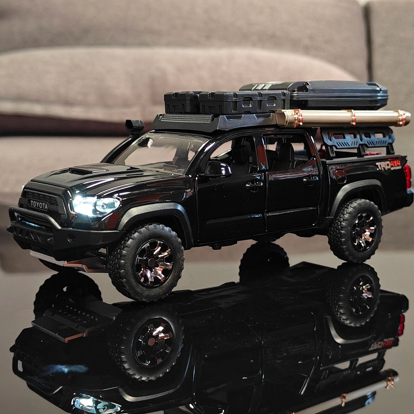 1:32 Toyota Tacoma TRO Off Road