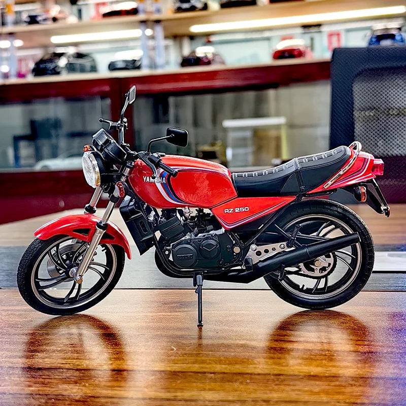 1:12 YAMAHA RZ250 RD250LC