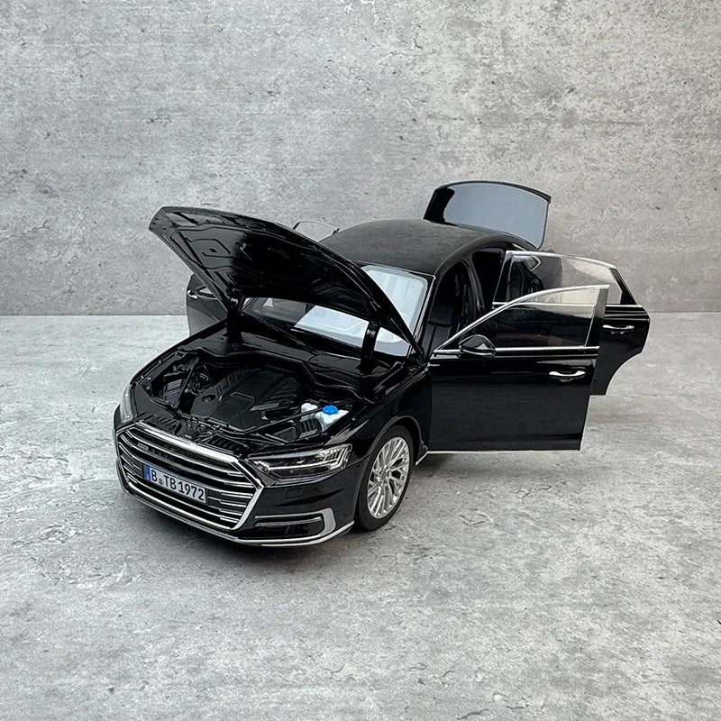 1:18 Audi A8L 2017