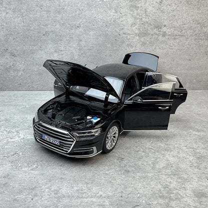 1:18 Audi A8L 2017