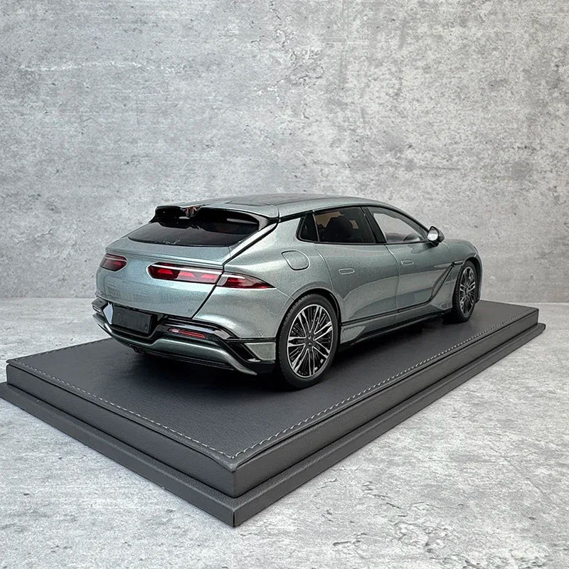 1:18 BYD Denza Z9GT