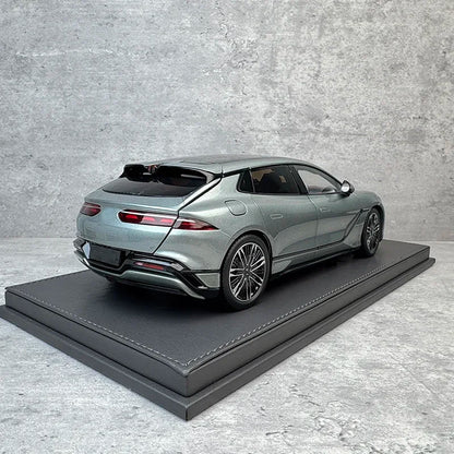 1:18 BYD Denza Z9GT