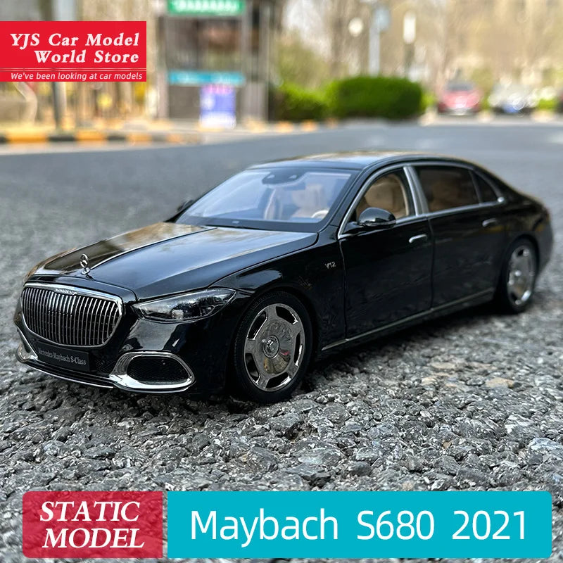 1:18 Mercedes Maybach S-Class S680 2021