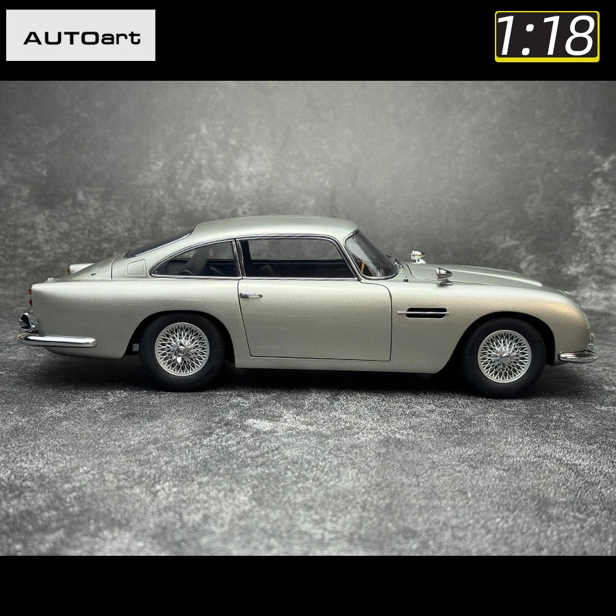 1:18 Aston Martin DB5 “Goldfinger” (Silver)