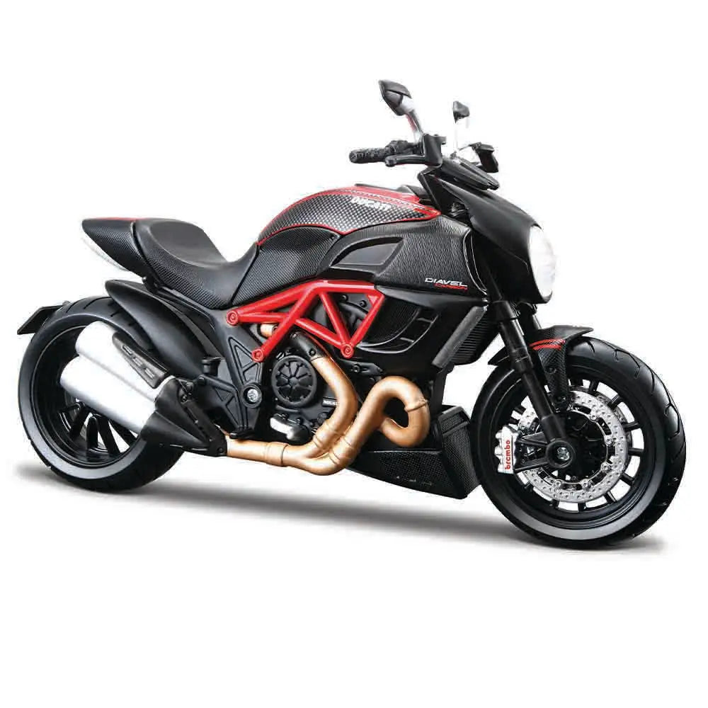 1:12  KTM 1290 Super Duke R Kawasaki Suzuki