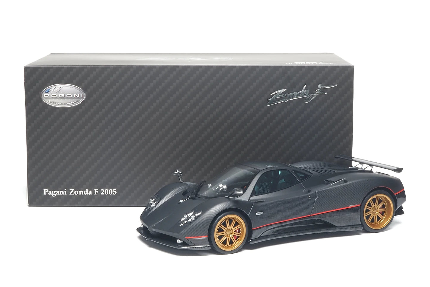 1:18 Pagani Zonda F  2005