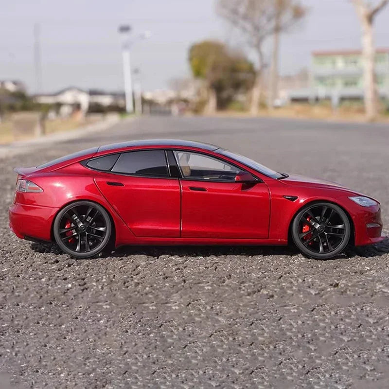 1:18 Tesla Model S