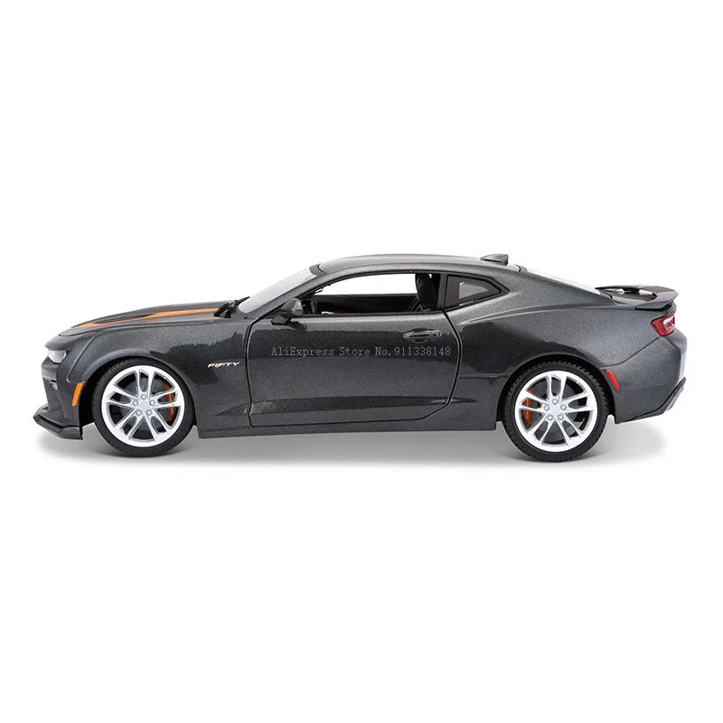 1:18 2016 Chevrolet Camaro SS 50th Anniversary