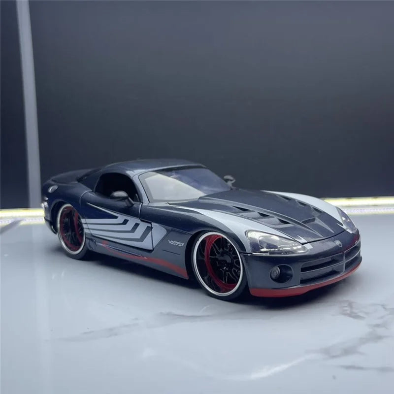 1:24 Dodge Viper SRT Hellcat