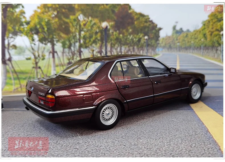 1:18 BMW 7 Series E32 730i 1986