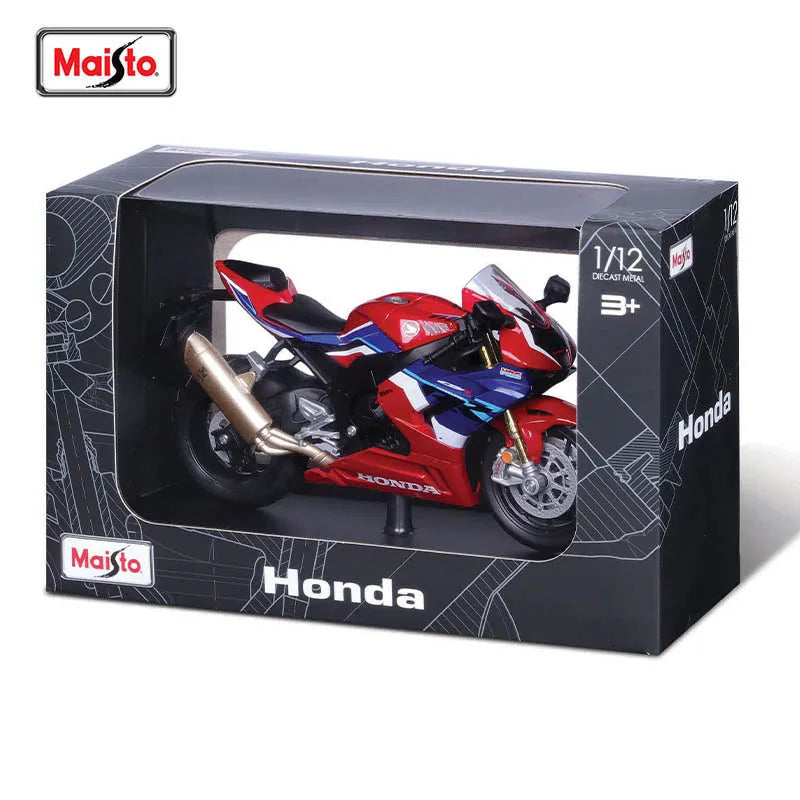 1:12  KTM 1290 Super Duke R Kawasaki Suzuki