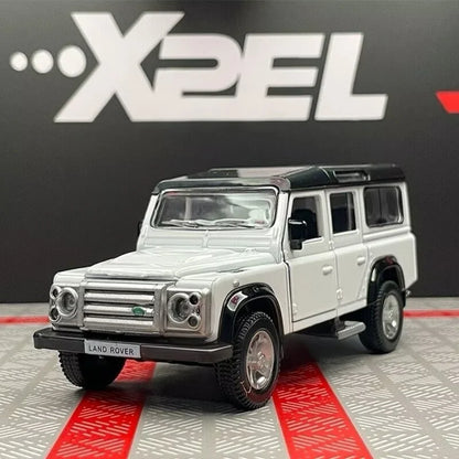 1:36 Land Rover Defender