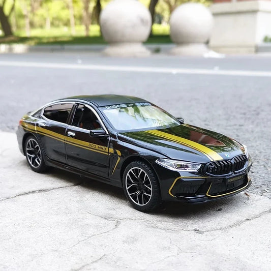 1:24 BMW M8 MH8 800 MANHART