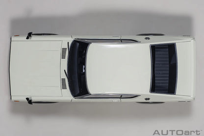 1:18  Nissan Skyline 2000 GT-R (KPGC110)