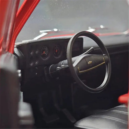 1:18 1974 Chevrolet C10 Cheyenne